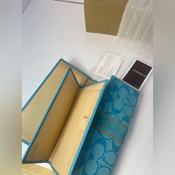 Coach Teal Signature Women's Wallet - Picture 13 of 16